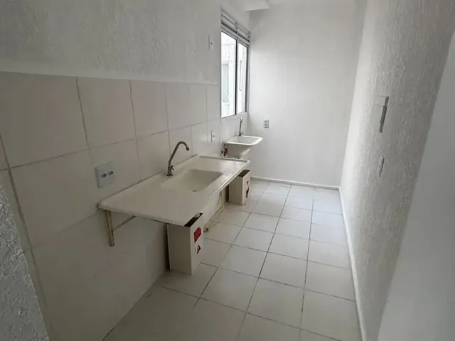 Apartamento 2 quartos e 1 banheiro, para alugar, no bairro Parque da Fonte em São José Dos Pinhais