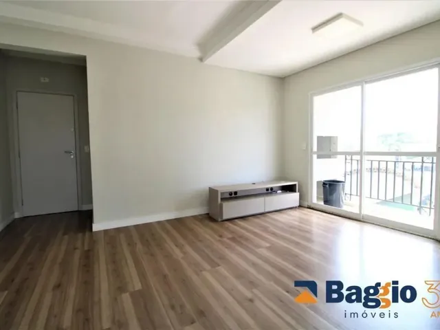 Apartamento 2 quartos e 1 banheiro, à venda, no bairro Campina do Siqueira em Curitiba