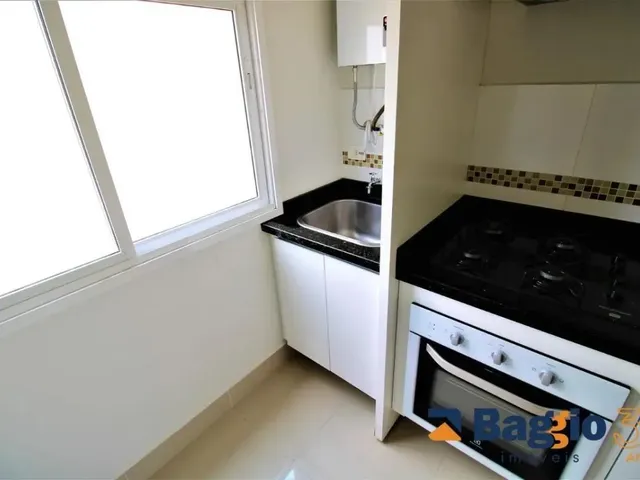 Apartamento 2 quartos e 1 banheiro, à venda, no bairro Campina do Siqueira em Curitiba