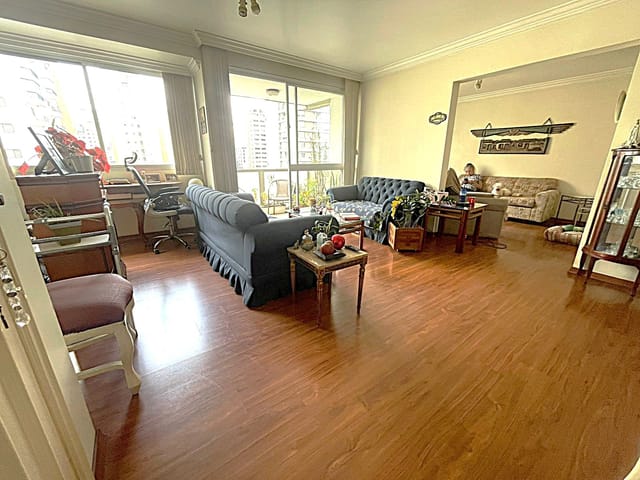 Foto do Apartamento - Apartamento à venda em Moema com 142m², 4 dormitórios, varanda, 2 vagas, lazer, a 500 metros do Metrô e Shopping Ibirapuera | Paulista Imóveis.