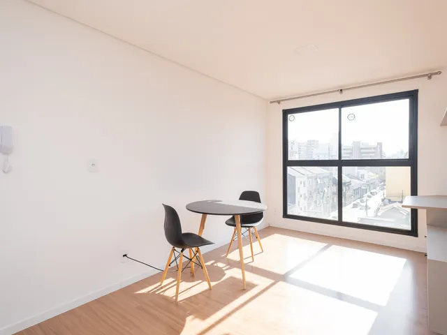 Apartamento 1 quarto e 1 banheiro, para alugar, no bairro Centro em Pelotas