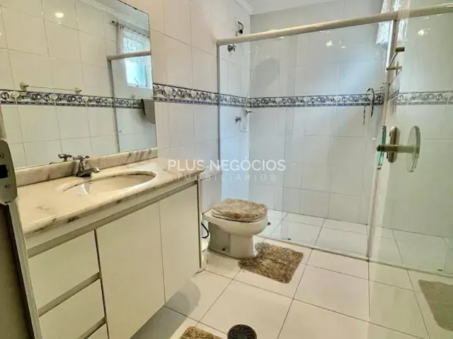 Apartamento 4 quartos e 2 banheiros, à venda, no bairro Enseada em Guarujá