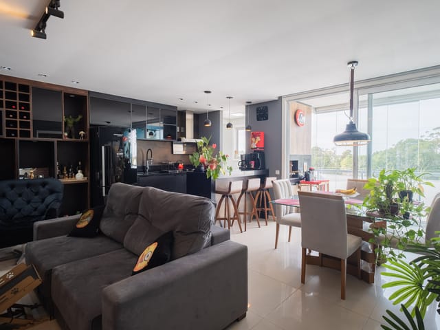 Apartamento 2 quartos e 2 banheiros, à venda, no bairro Três Vendas em Pelotas