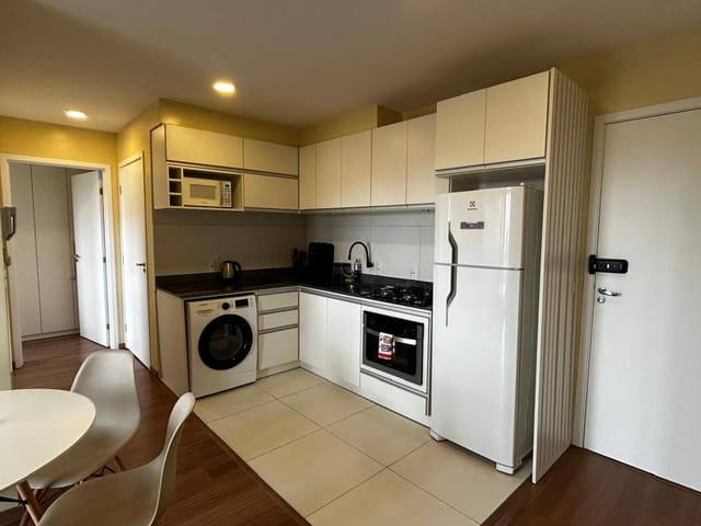 Apartamento 2 quartos e 1 banheiro, para alugar, no bairro Três Vendas em Pelotas