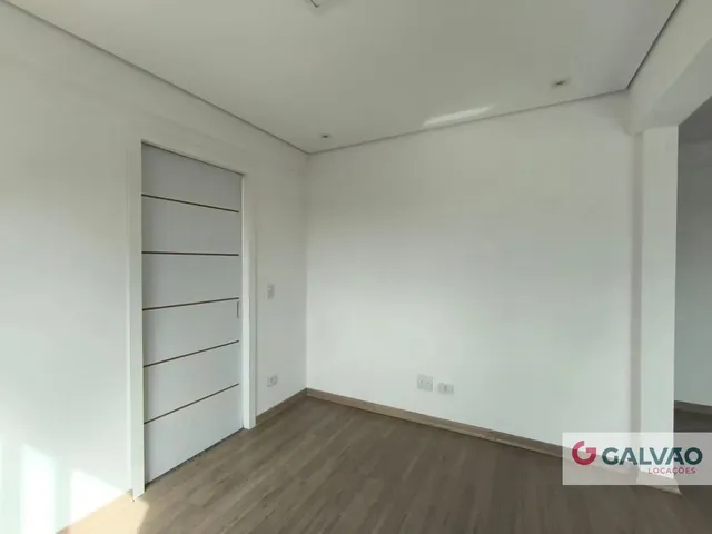 Apartamento 1 quarto e 1 banheiro, para alugar, no bairro Rebouças em Curitiba
