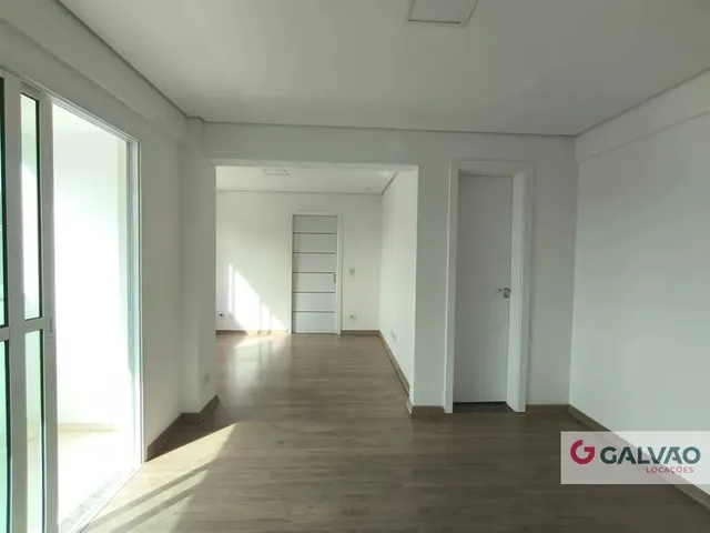 Apartamento 1 quarto e 1 banheiro, para alugar, no bairro Rebouças em Curitiba