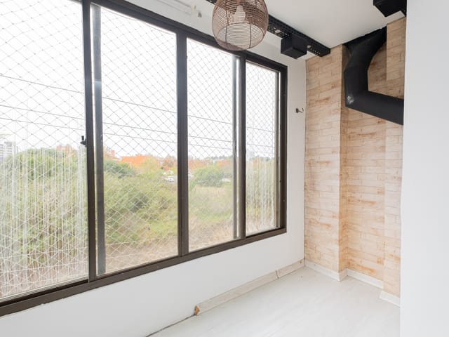Apartamento com 60m² 1 quarto e 2 banheiros, para alugar, no bairro Três Vendas em Pelotas