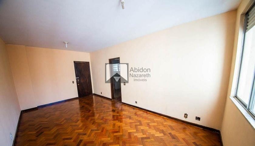 Apartamento à venda com 3 quartos, 110m² - Foto 1