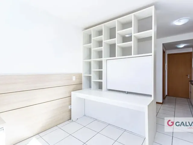 Apartamento 1 quarto e 1 banheiro, para alugar, no bairro Centro em Curitiba