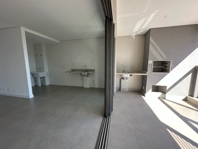 Apartamento com 182m² 2 quartos e 2 banheiros, à venda, no bairro Gleba Palhano em Londrina