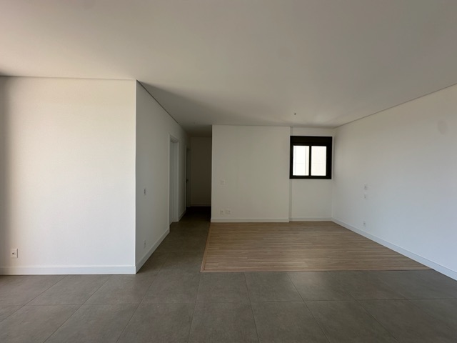 Apartamento com 182m² 2 quartos e 2 banheiros, à venda, no bairro Gleba Palhano em Londrina