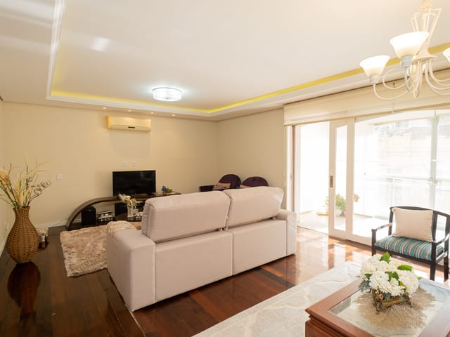 Apartamento com 209m² 3 quartos e 3 banheiros, à venda, no bairro Centro em Pelotas