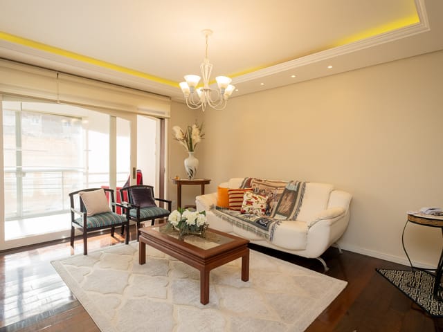 Apartamento com 209m² 3 quartos e 3 banheiros, à venda, no bairro Centro em Pelotas