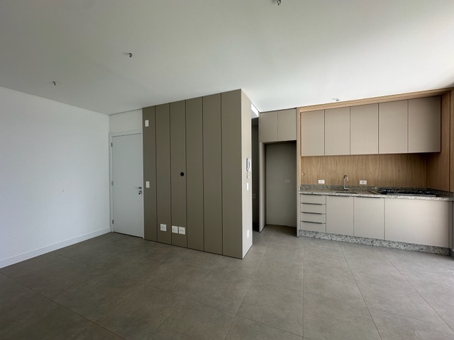 Apartamento com 182m² 3 quartos e 2 banheiros, para alugar, no bairro Guanabara em Londrina
