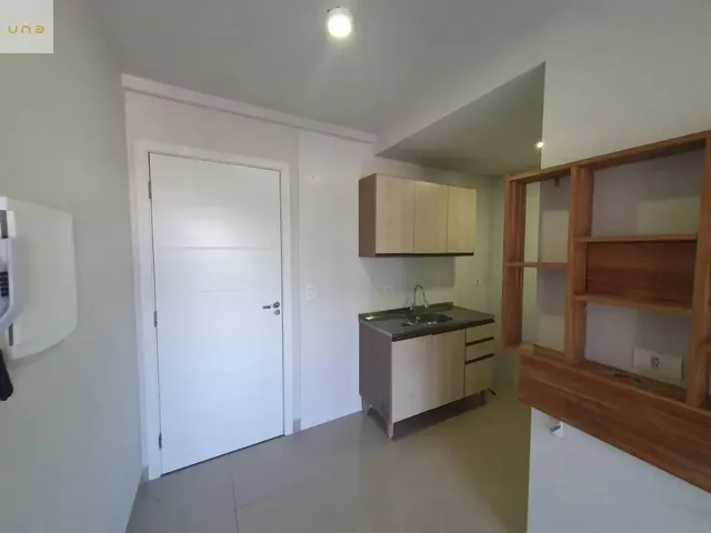 Apartamento 1 quarto e 1 banheiro, para alugar, no bairro Portão em Curitiba