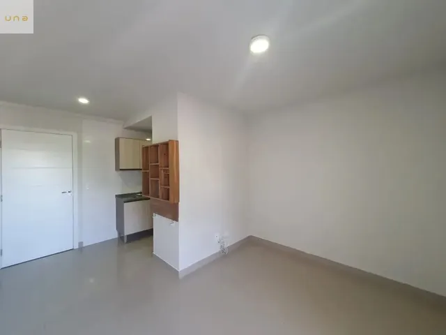 Apartamento 1 quarto e 1 banheiro, para alugar, no bairro Portão em Curitiba