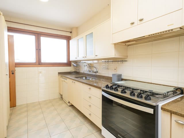 Apartamento 3 quartos e 4 banheiros, à venda, no bairro Centro em Pelotas