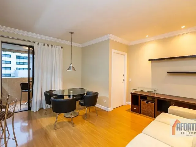 Apartamento 1 quarto e 2 banheiros, para alugar, no bairro Batel em Curitiba