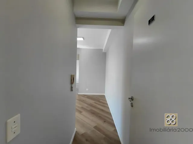 Apartamento 2 quartos e 1 banheiro, para alugar, no bairro Alto Boqueirão em Curitiba