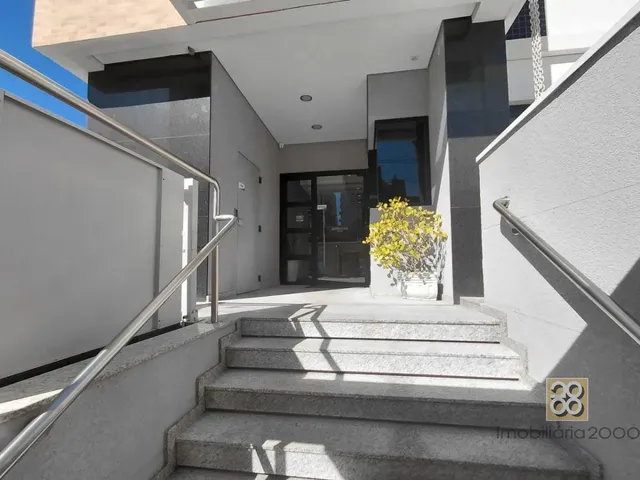 Apartamento 2 quartos e 1 banheiro, para alugar, no bairro Rebouças em Curitiba