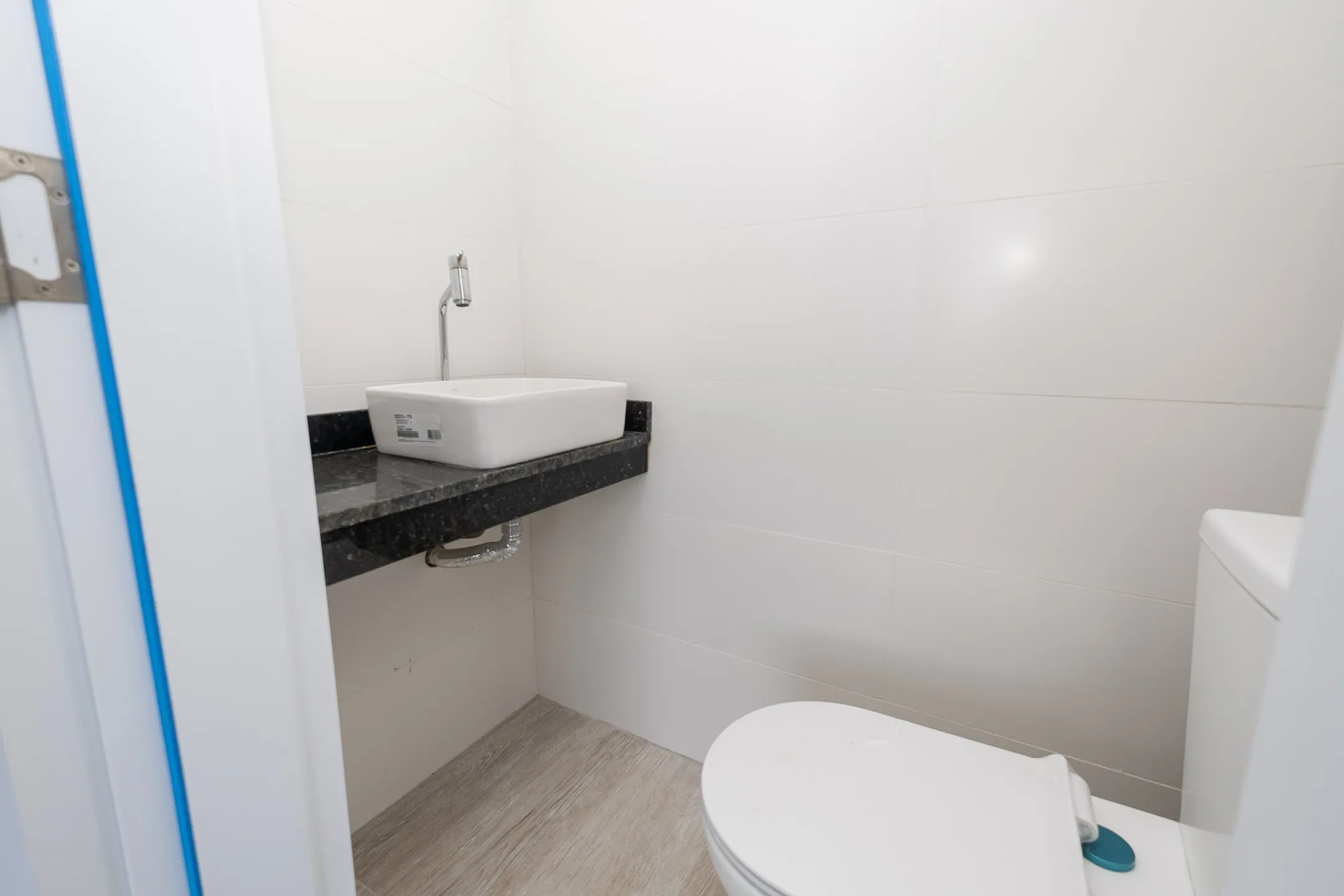 Apartamento à venda no Edifício LaVitta, Laranjal - 64 m², 2 quartos, andar alto com sacada e prédio com piscina. - 6