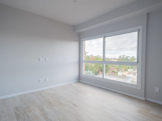 Apartamento 2 quartos e 2 banheiros, à venda, no bairro Laranjal em Pelotas