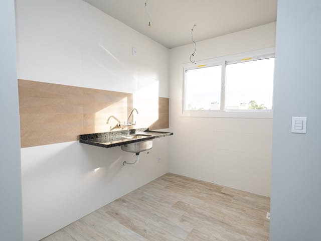 Apartamento 1 quarto e 1 banheiro, à venda, no bairro Laranjal em Pelotas