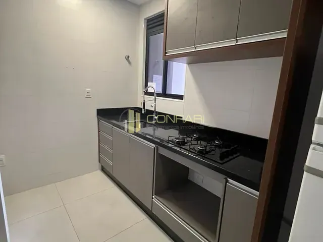 Apartamento 2 quartos e 2 banheiros, para alugar, no bairro Morretes em Itapema