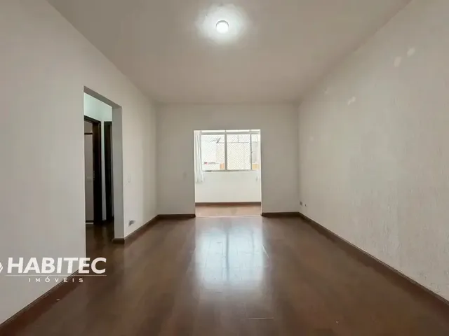 Apartamento 3 quartos e 1 banheiro, para alugar, no bairro Água Verde em Curitiba