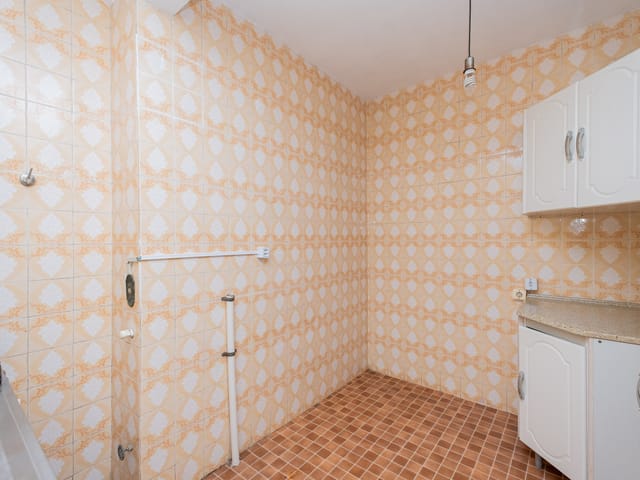 Apartamento 3 quartos e 1 banheiro, para alugar, no bairro Centro em Pelotas