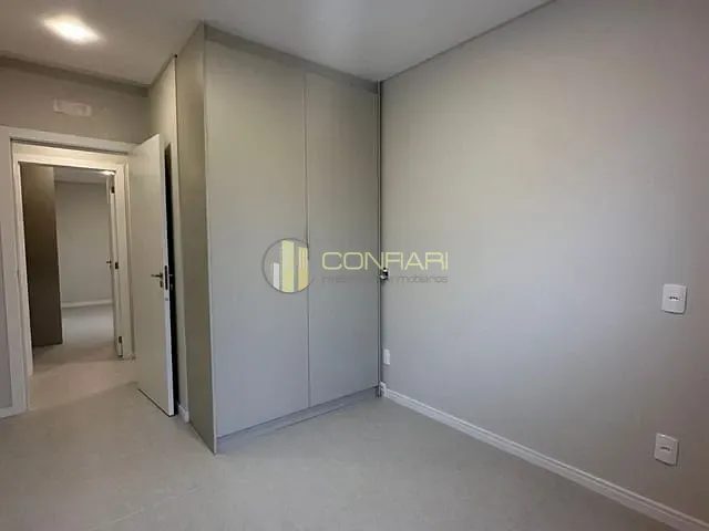 Apartamento 2 quartos e 1 banheiro, para alugar, no bairro Tabuleiro Das Oliveiras em Itapema