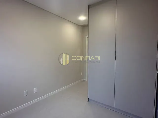 Apartamento 2 quartos e 1 banheiro, para alugar, no bairro Tabuleiro Das Oliveiras em Itapema
