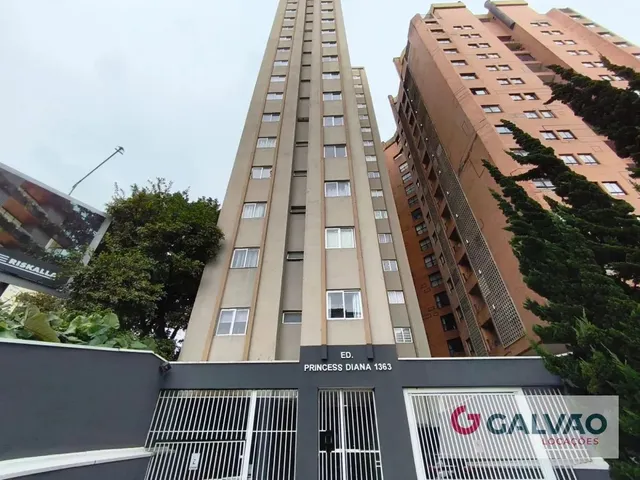 Apartamento 1 quarto e 1 banheiro, para alugar, no bairro Bigorrilho em Curitiba