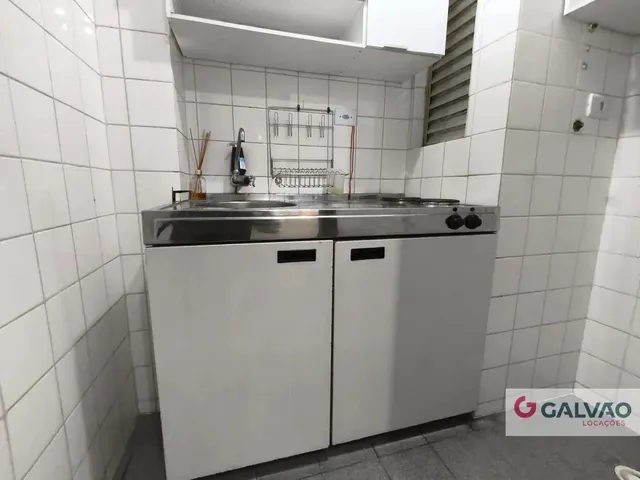 Apartamento 1 quarto e 1 banheiro, para alugar, no bairro Bigorrilho em Curitiba