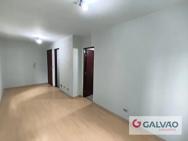 Apartamento 1 quarto e 1 banheiro, para alugar, no bairro Bigorrilho em Curitiba