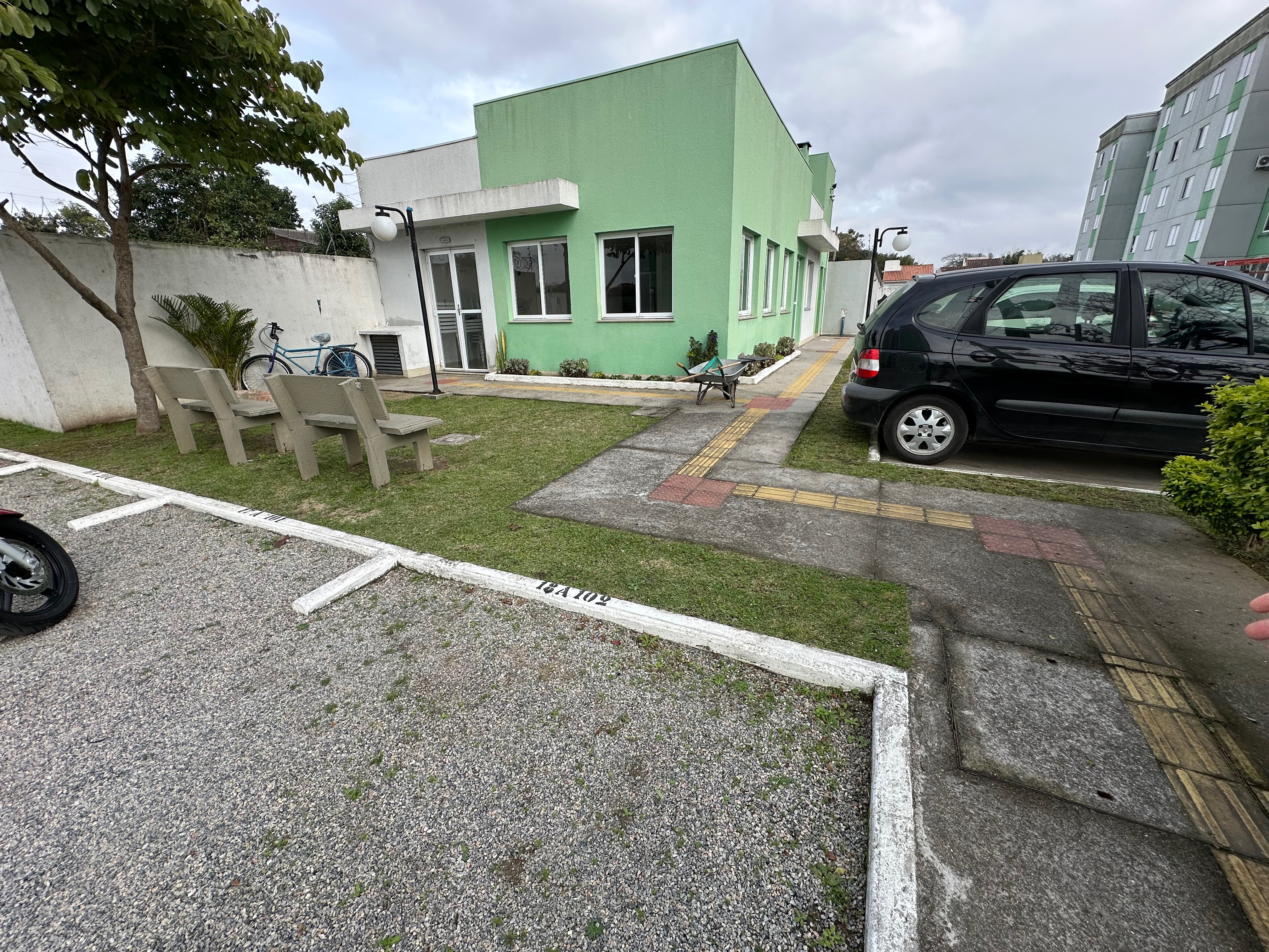 Apartamento mobiliado à venda no Residencial Solar Paineiras, Fragata - 44 m², 2 quartos, móveis planejados e sacada com churrasqueira. - 13