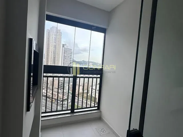 Apartamento 2 quartos e 1 banheiro, para alugar, no bairro Tabuleiro Das Oliveiras em Itapema