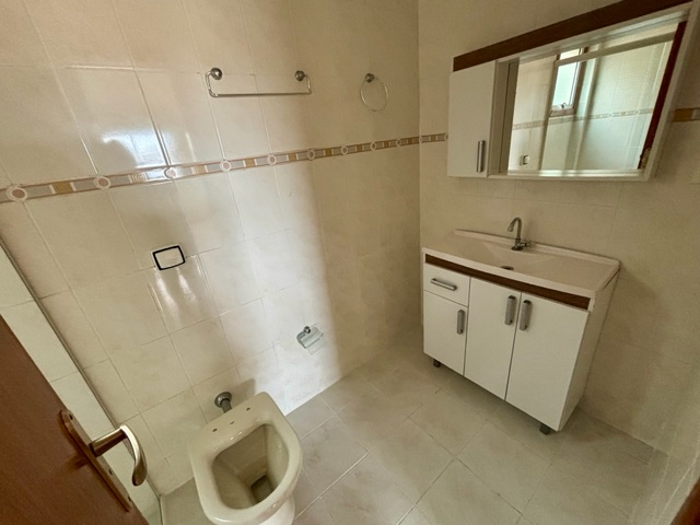 Apartamento 3 quartos e 3 banheiros, à venda, no bairro Centro em Pelotas
