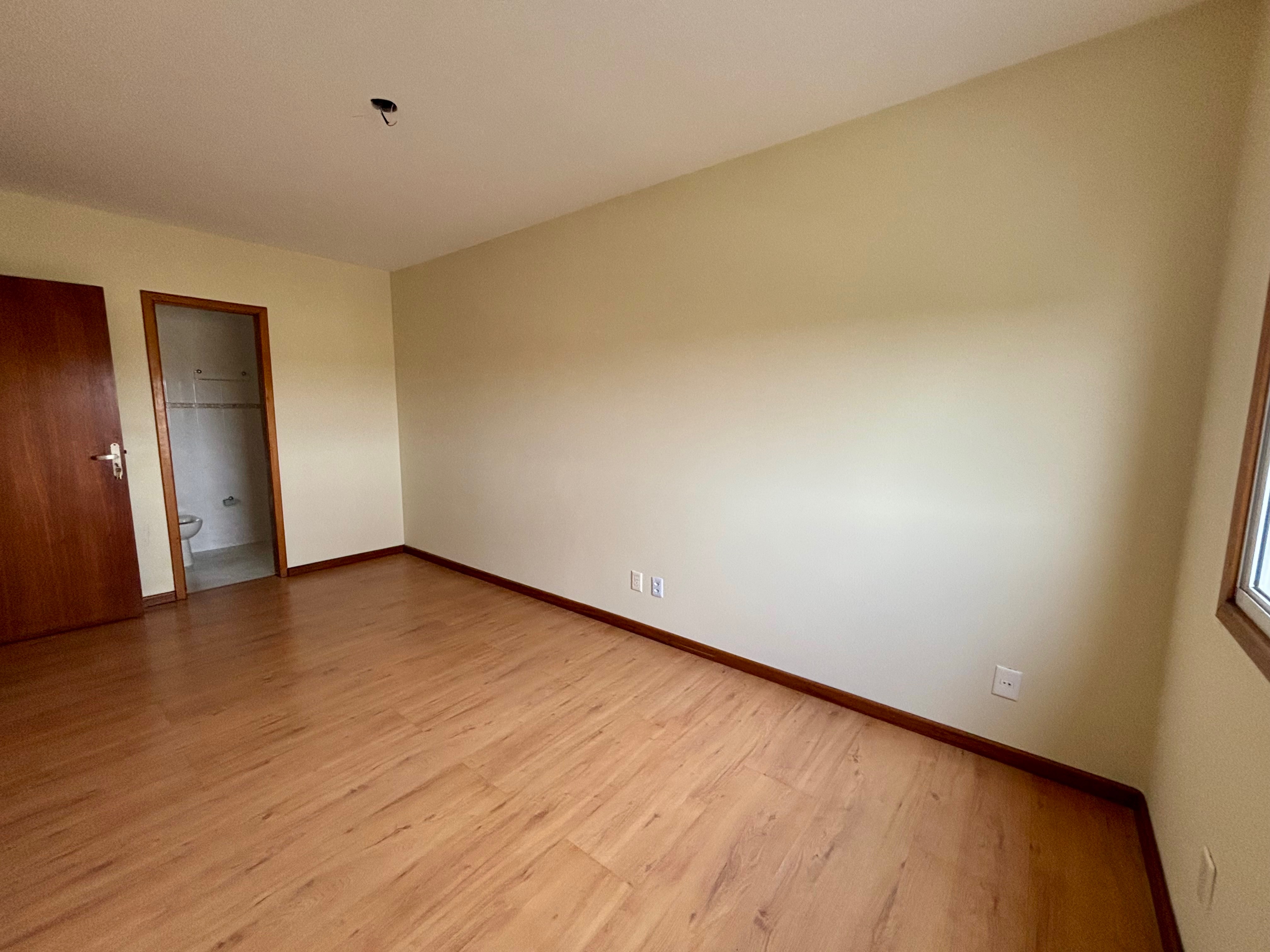 Apartamento à venda no Condomínio Ary Signorini, Centro - 113 m², 3 quartos (sendo 1 suíte), sacada com churrasqueira e vaga coberta. - 10