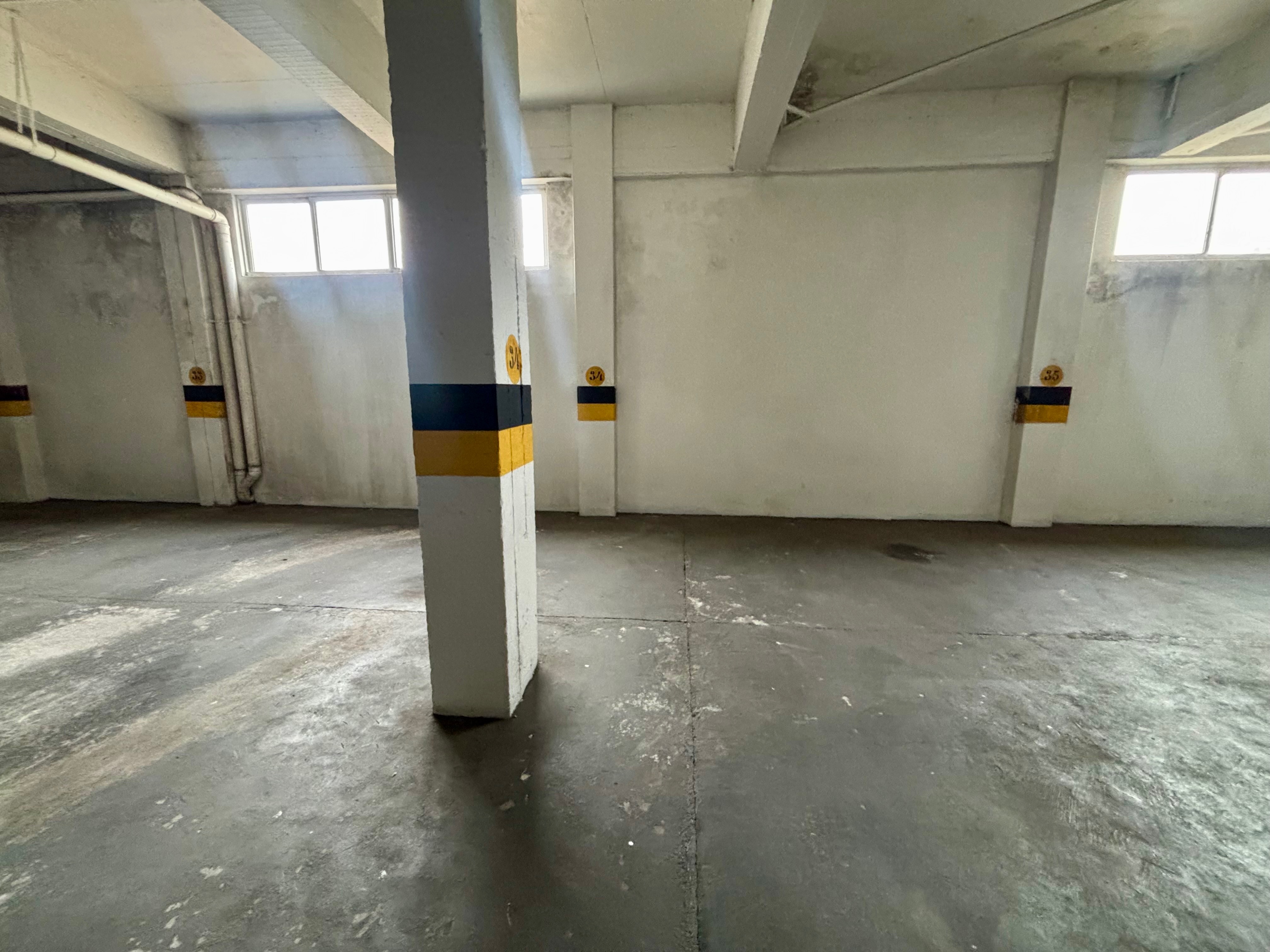 Apartamento à venda no Condomínio Ary Signorini, Centro - 113 m², 3 quartos (sendo 1 suíte), sacada com churrasqueira e vaga coberta. - 14