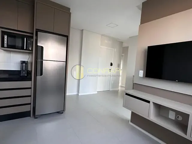 Apartamento 2 quartos e 1 banheiro, para alugar, no bairro Tabuleiro Das Oliveiraas em Itapema