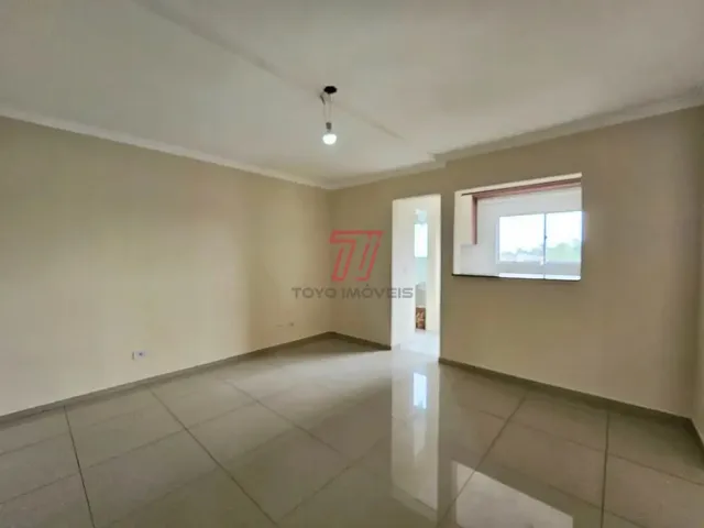 Apartamento 3 quartos e 2 banheiros, para alugar, no bairro Novo Mundo em Curitiba