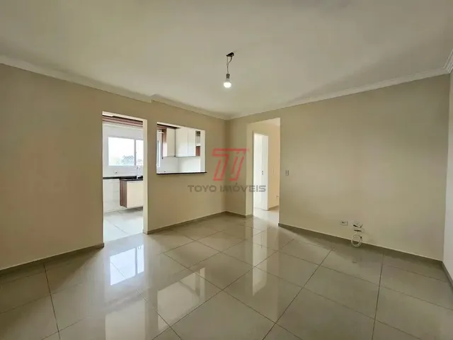 Apartamento 3 quartos e 2 banheiros, para alugar, no bairro Novo Mundo em Curitiba
