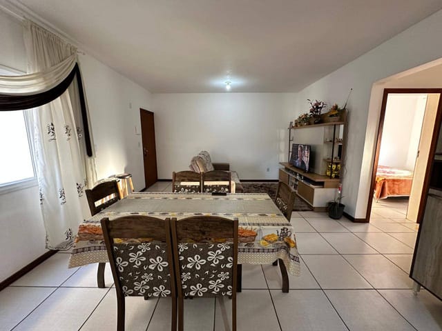 Apartamento com 66m² 2 quartos e 1 banheiro, à venda, no bairro Três Vendas em Pelotas