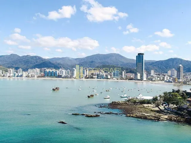 Apartamento 3 quartos e 3 banheiros, à venda, no bairro Centro em Porto Belo