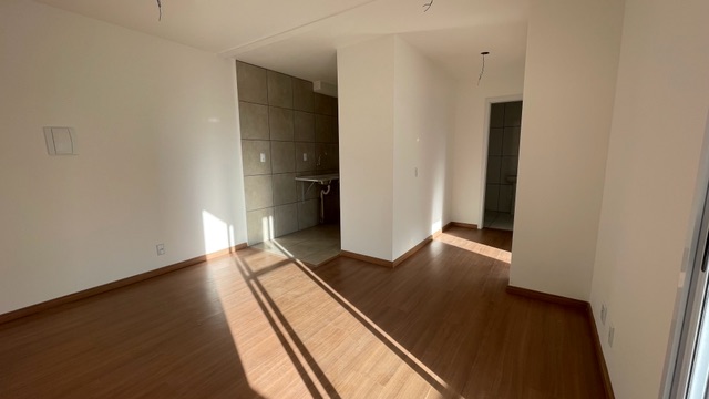 Apartamento 2 quartos e 1 banheiro, à venda, no bairro Fragata em Pelotas