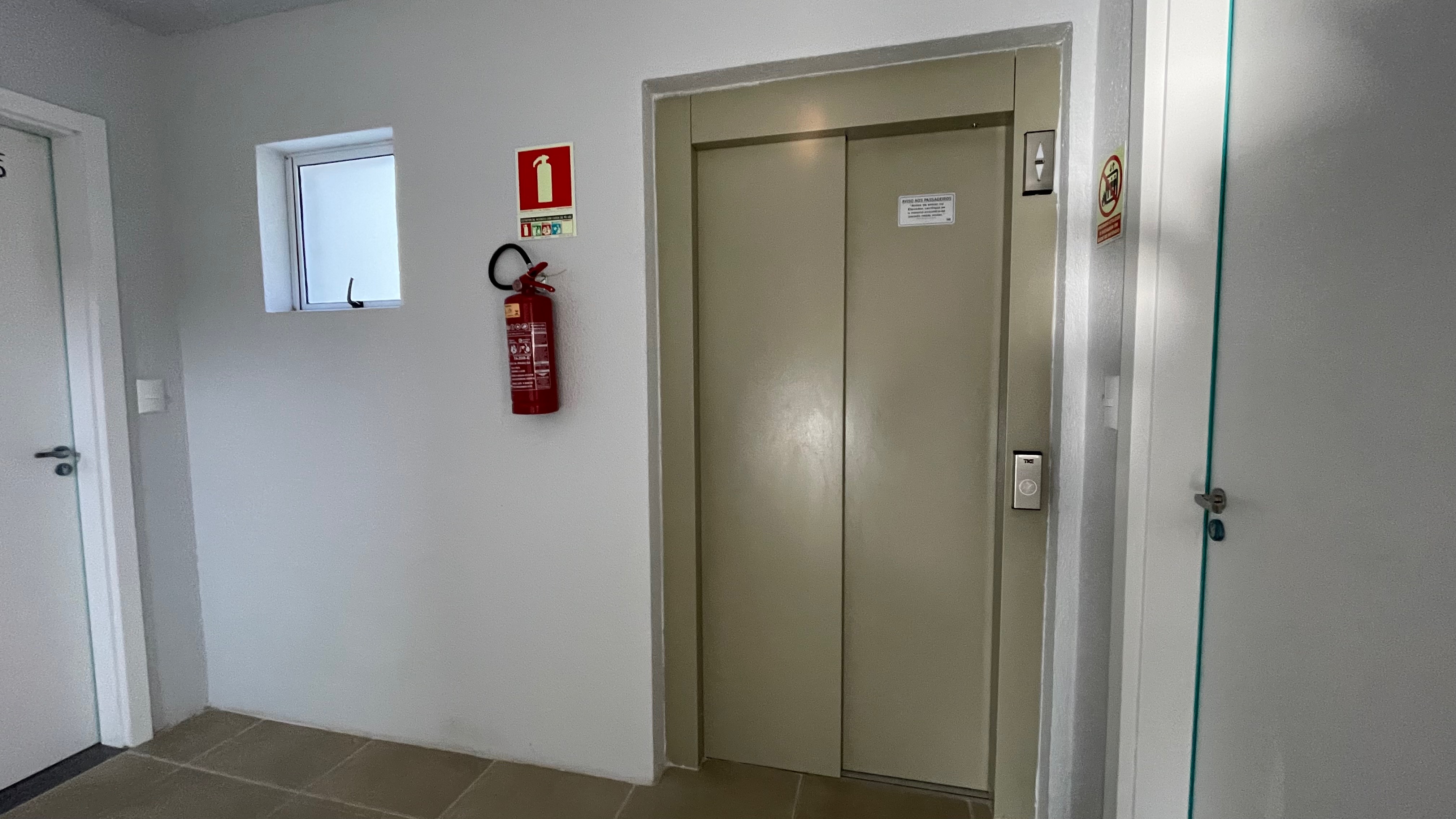 Apartamento à venda no Residencial Tourino, Fragata - 45 m², 2 quartos, piso laminado, sacada com churrasqueira e vaga. - 12