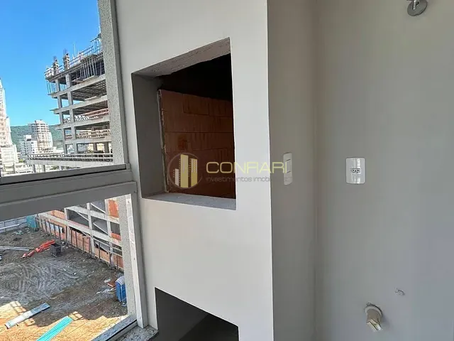 Apartamento 2 quartos e 2 banheiros, à venda, no bairro Pereque em Porto Belo
