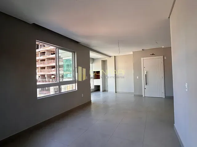 Apartamento 2 quartos e 2 banheiros, à venda, no bairro Pereque em Porto Belo