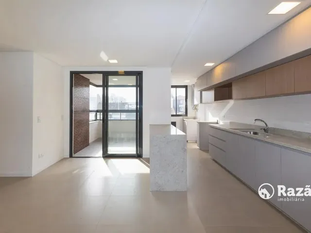 Apartamento 3 quartos e 1 banheiro, para alugar, no bairro Rebouças em Curitiba